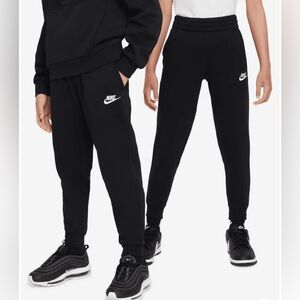 NEW Nike Sportswear Club Fleece Big Kids' Small Joggers - Black (FD3008-010)